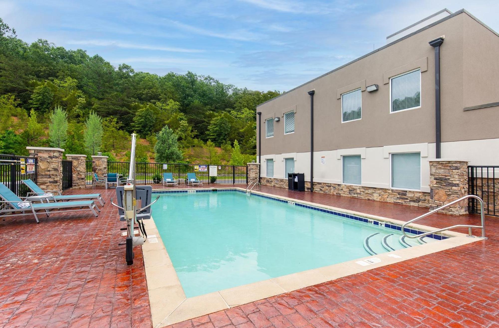 Holiday Inn Express Hurricane Mills Waverly By Ihg Esterno foto