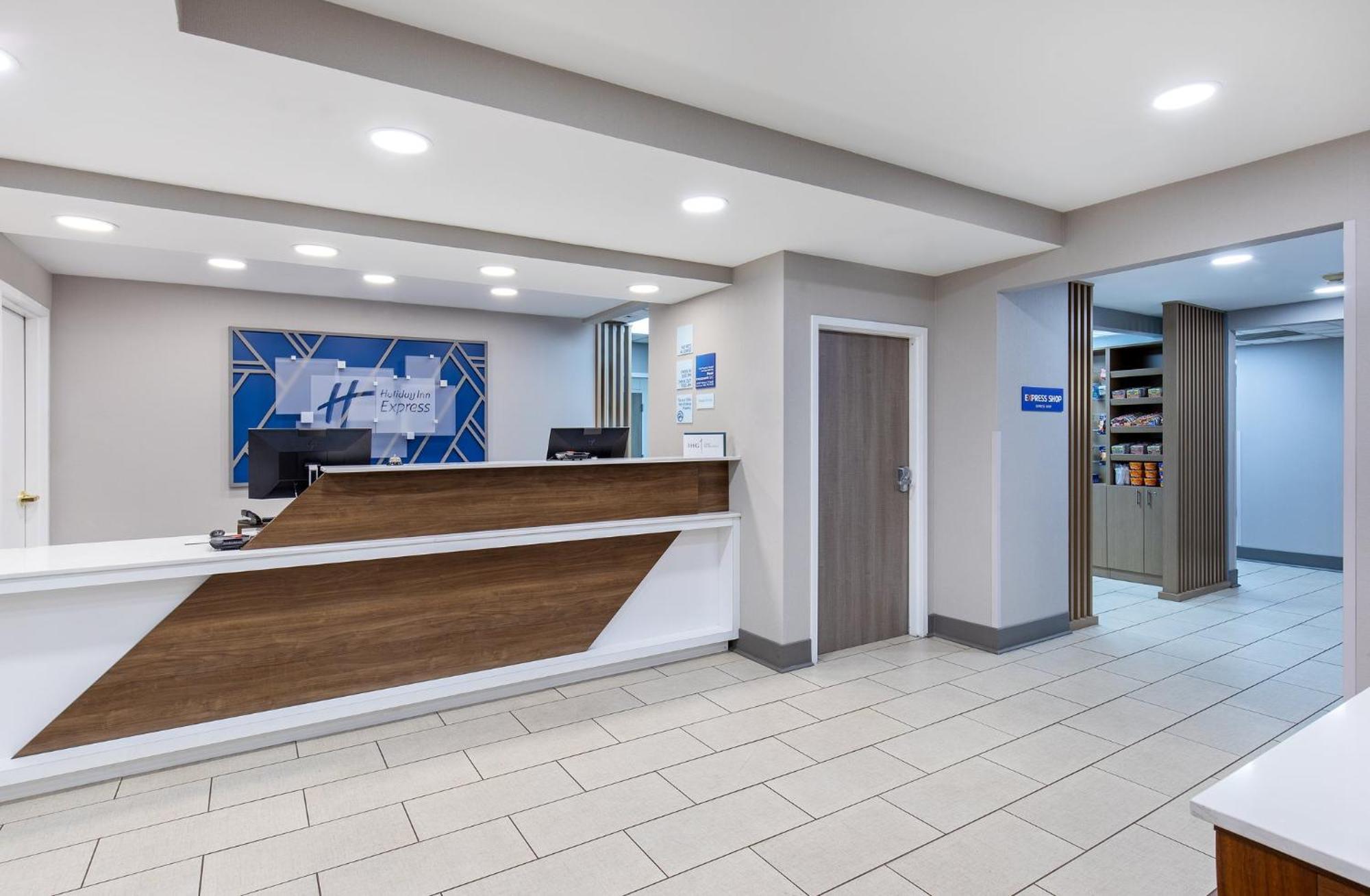 Holiday Inn Express Hurricane Mills Waverly By Ihg Esterno foto