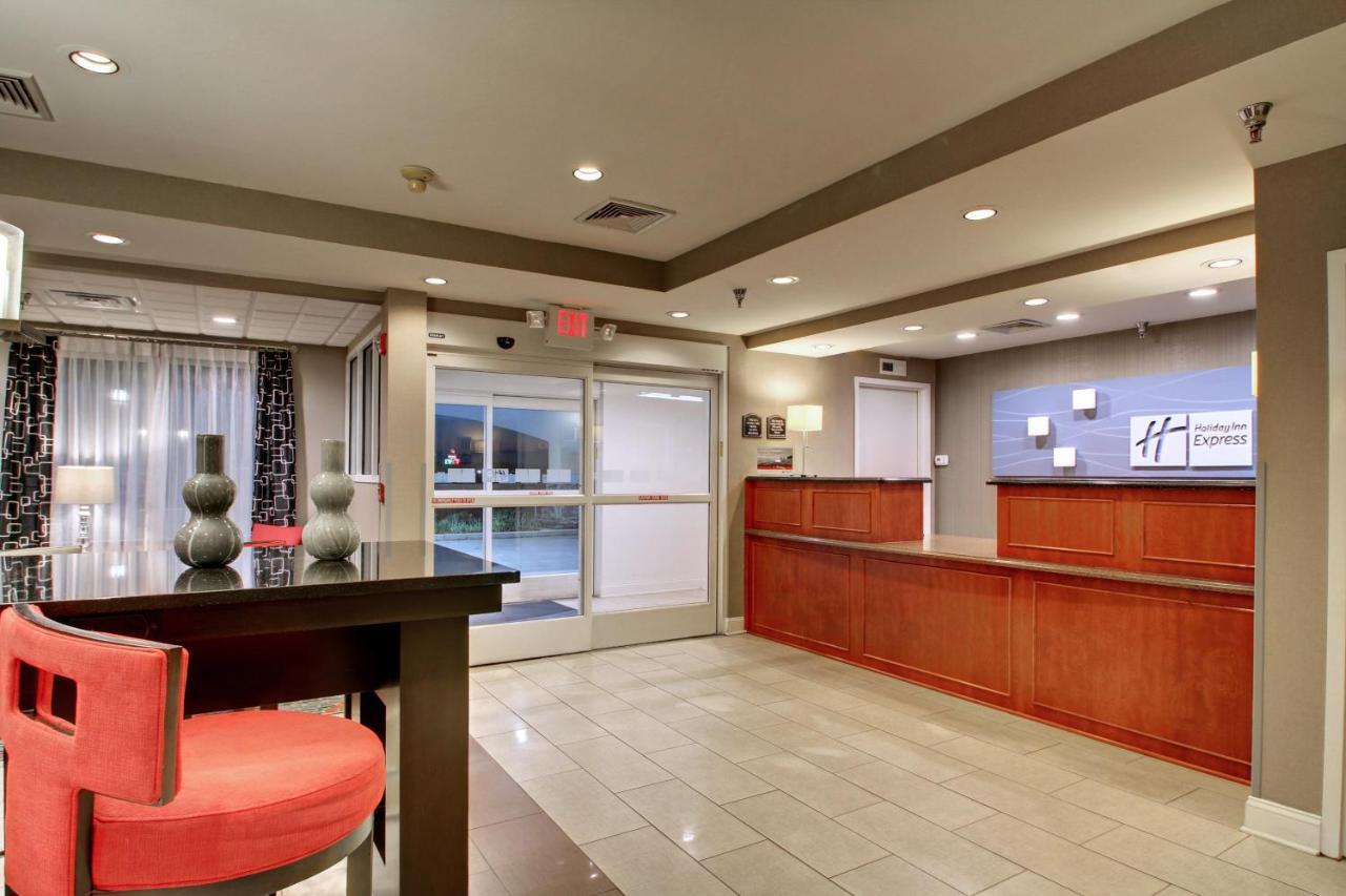 Holiday Inn Express Hurricane Mills Waverly By Ihg Esterno foto